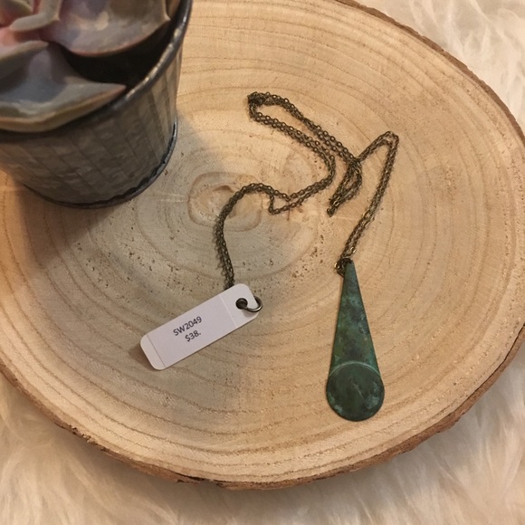 Vintage Patina Long Pendant Necklace 📿 - Picture 4 of 5